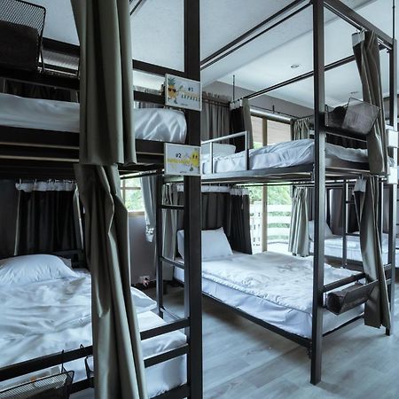 420 Hostel - Ekkamai Buds & Beds Bangkok Dış mekan fotoğraf