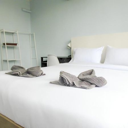420 Hostel - Ekkamai Buds & Beds Bangkok Dış mekan fotoğraf