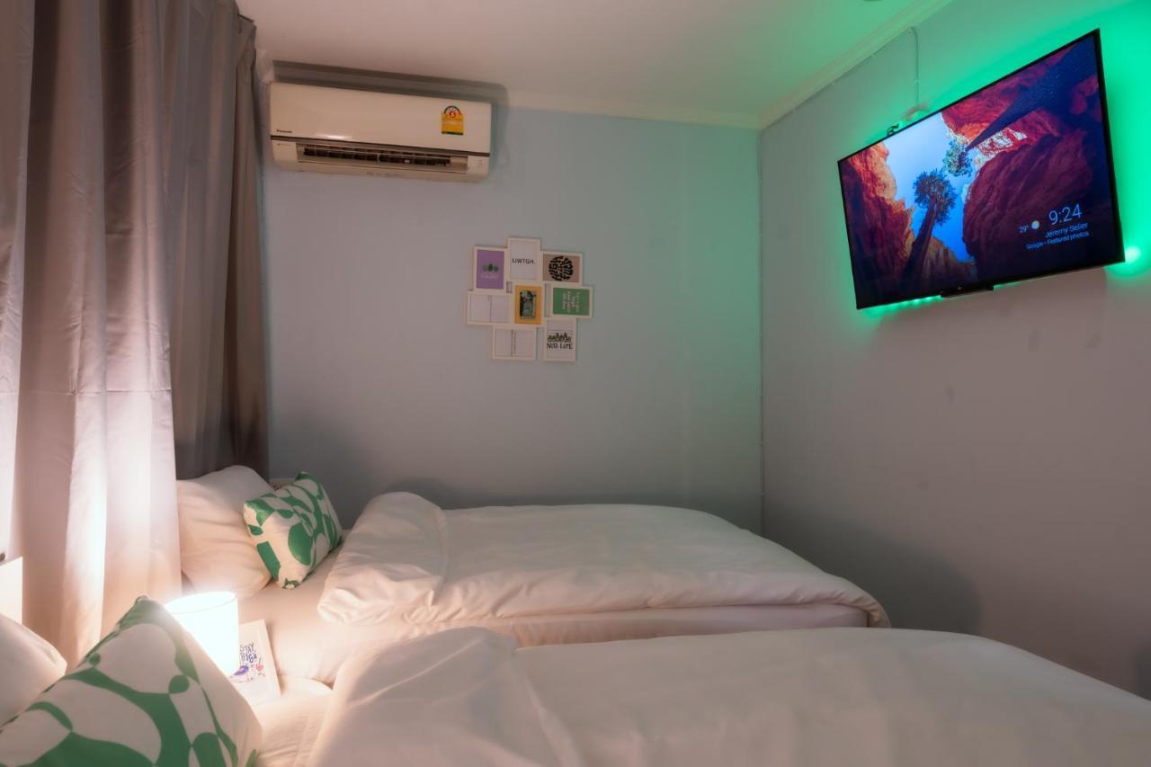 420 Hostel - Ekkamai Buds & Beds Bangkok Dış mekan fotoğraf