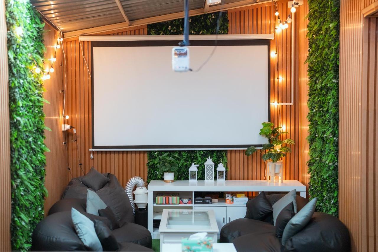 420 Hostel - Ekkamai Buds & Beds Bangkok Dış mekan fotoğraf