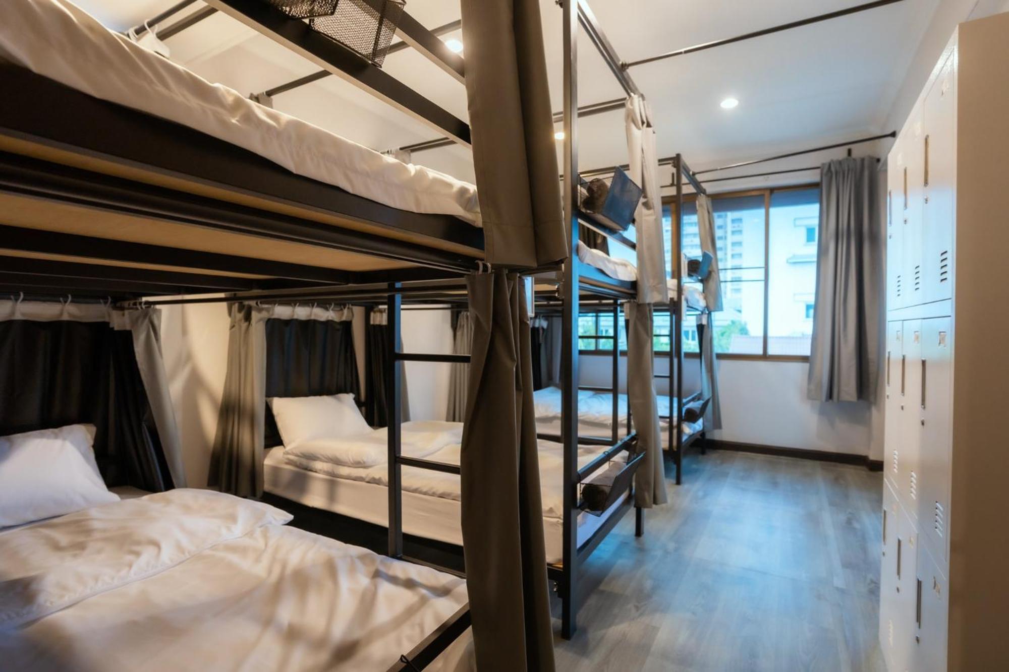 420 Hostel - Ekkamai Buds & Beds Bangkok Dış mekan fotoğraf